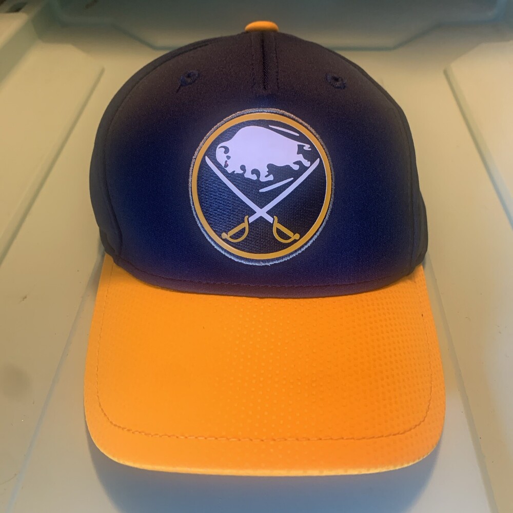 NHL Buffalo Sabres Fitmax 70 Youth Size Hat